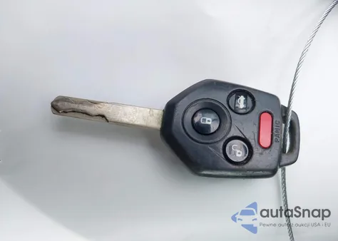 2013 Subaru Legacy 2.5I Premium из США, поврежденный, VIN 4S3BMBC69D3040560